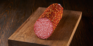 Salami im Chilimantel